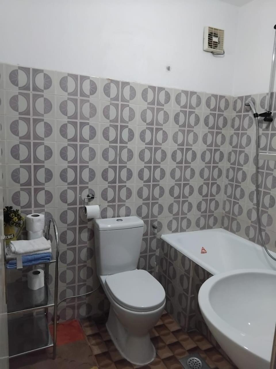 Apartments Maki Тиват Экстерьер фото